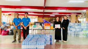 โฟร์ทเคม บริจาคสิ่งของ